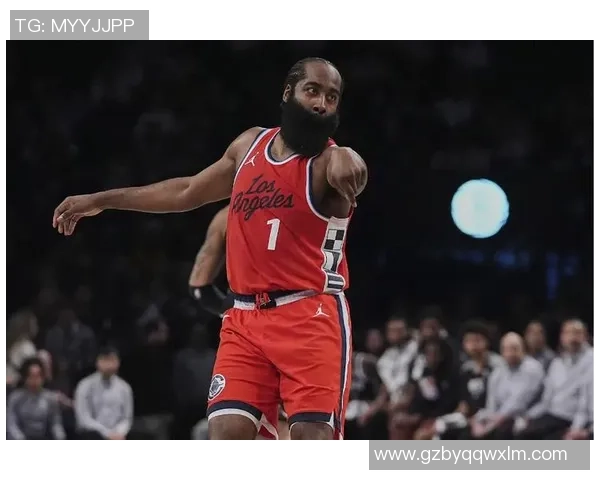 快船103-114太阳 球员点评:3人满分,4人及格,2人低迷 快船103-114太阳 球员点评:3人满分,4人及格,2人低迷